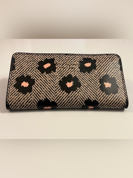 kate spade Handbags - Kate Spade Bifold Wallet black multi herringbone floral pattern